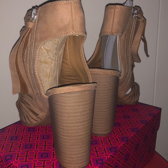 • Strappy open toe heels Sz 9.5 - Picture 5 of 5
